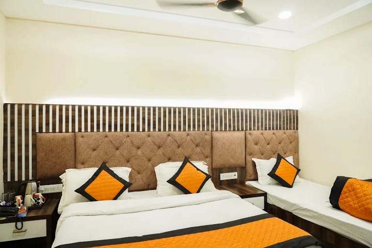 WhatsApp Image 2025-02-01 at 11.42.52 AM