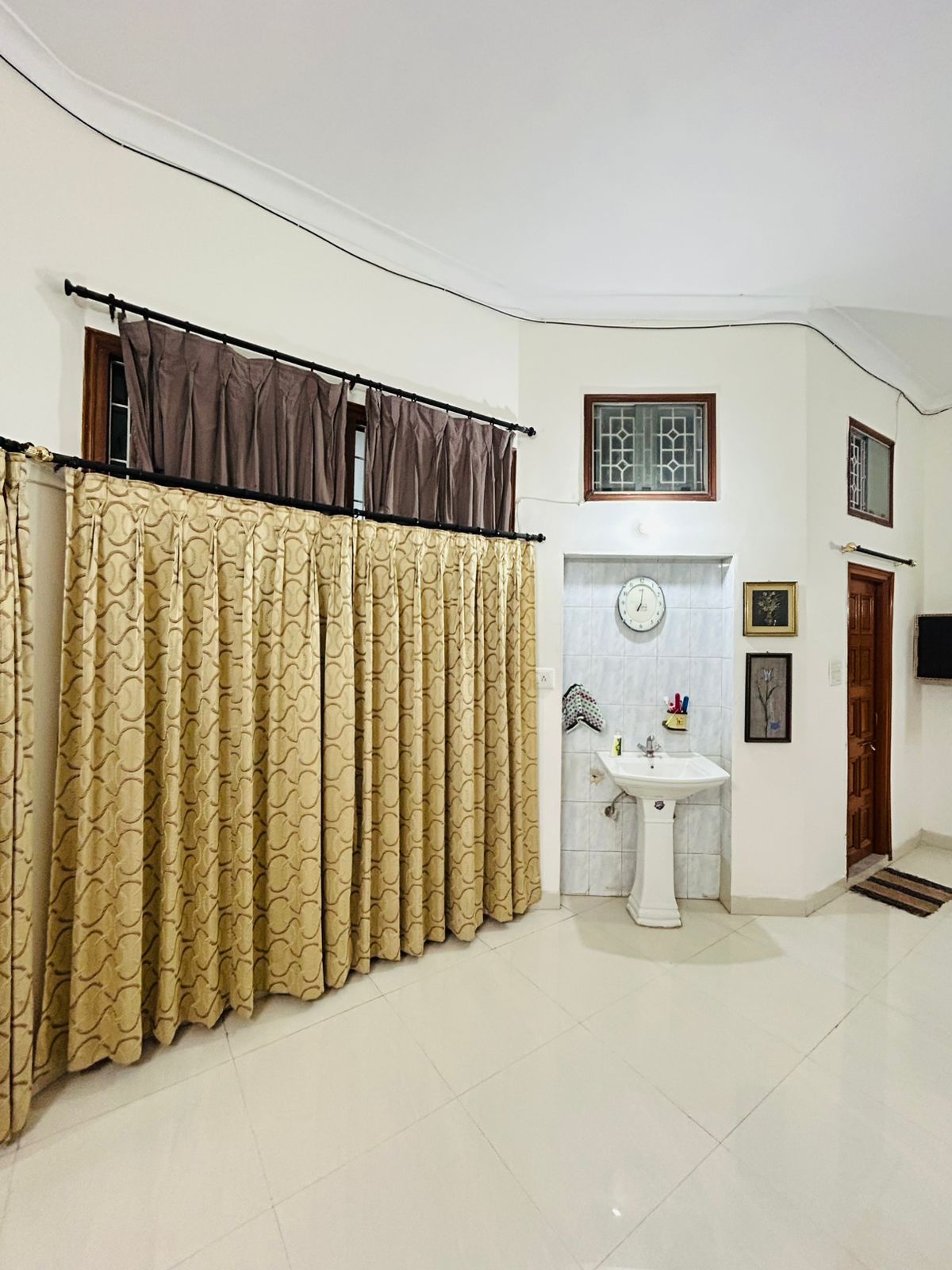 WhatsApp Image 2025-02-01 at 11.43.25 AM (1)